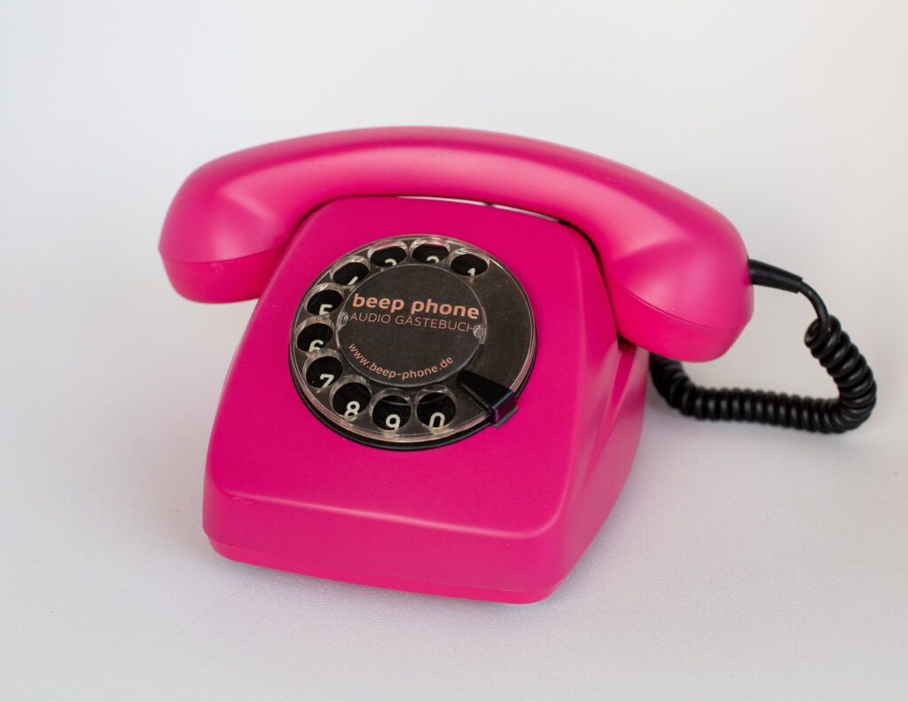Beep Phone Audio-Gästebuch in Pink